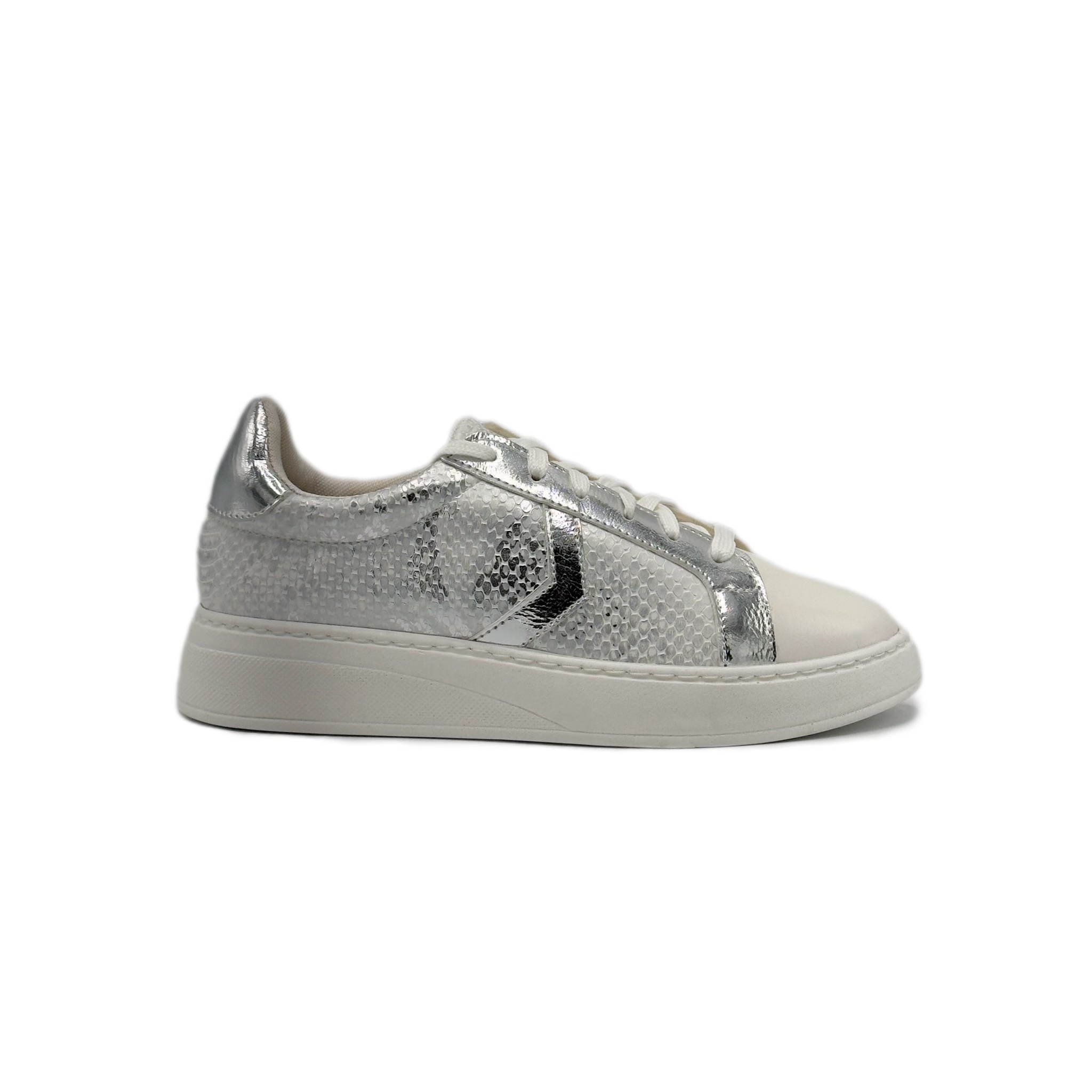 Stradivarius Sneakers - SKC03