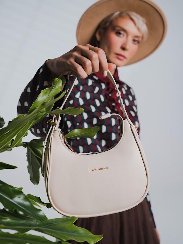 David Jones cm7323