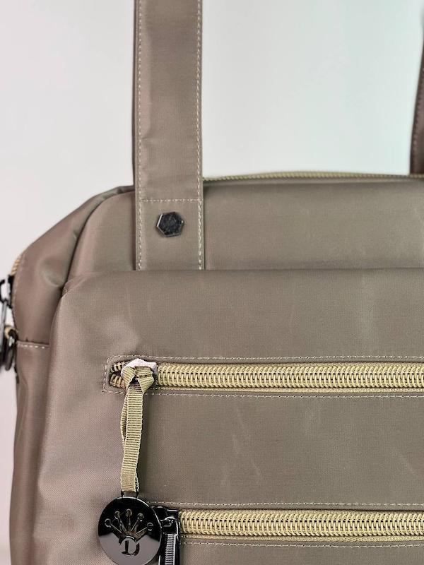 دی کلاس دوزیپ