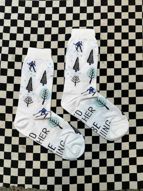 جوراب اسکی میان کاج ها