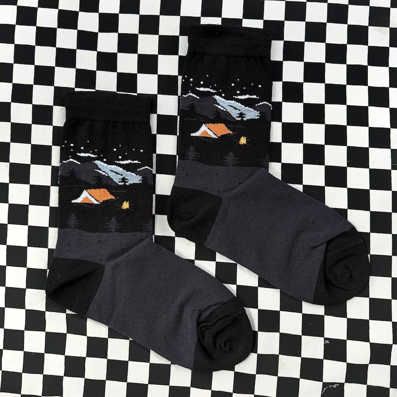 جوراب کمپ شبانه در جنگل