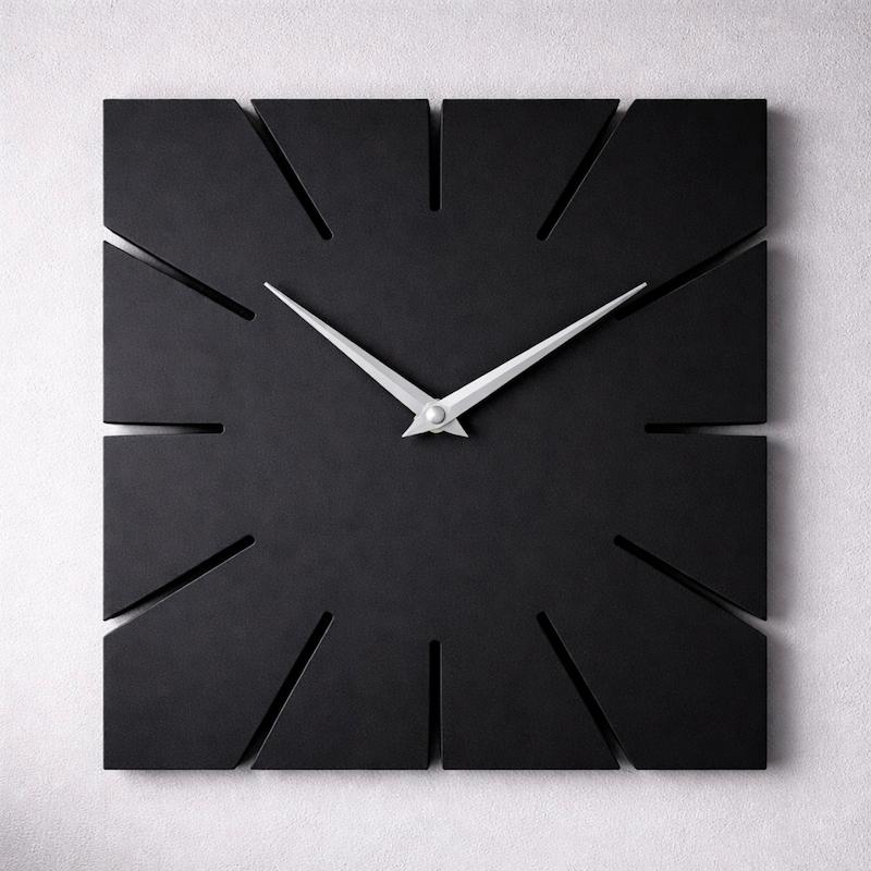 ساعت دیواری مربعی چوبی مشکی مینیمال