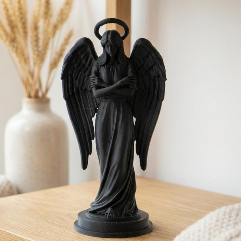 مجسمه دکوری فرشته با بالهای گشوده
