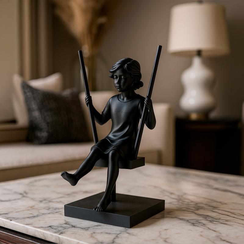 مجسمه دکوری دختر روی تاب