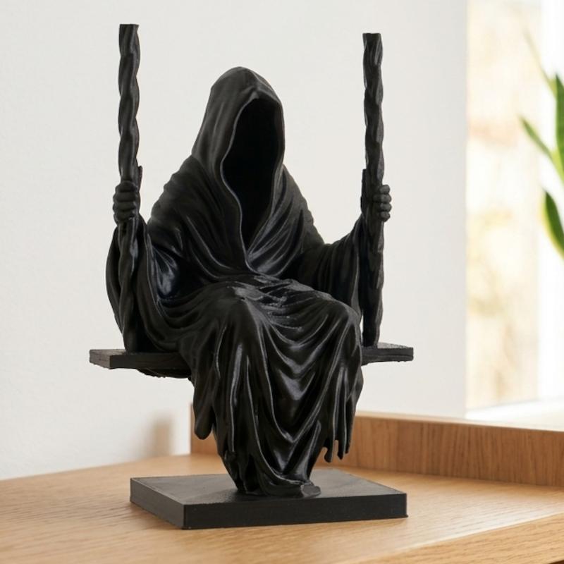 دکوری فرشته مرگ روی تاب