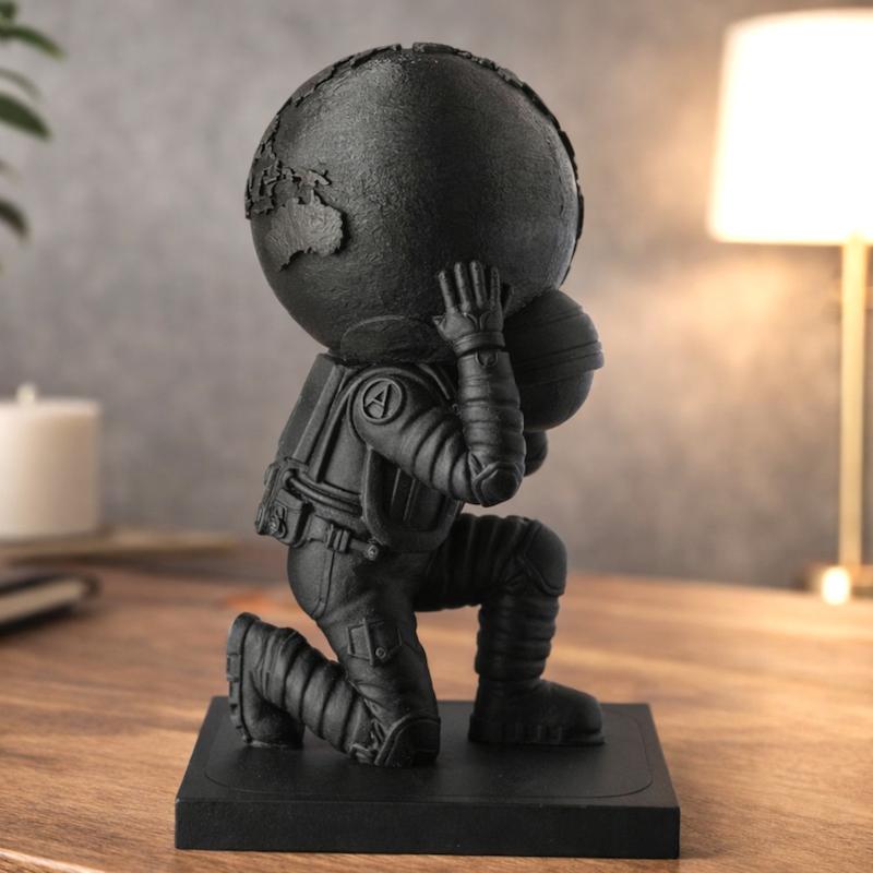 مجسمه دکوری اطلس مدرن