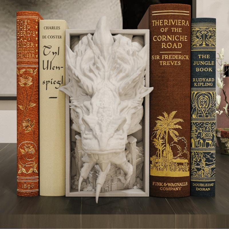 بوک‌نوک و دیوارکوب اسماگ