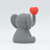 مجسمه دکوری فیل بافتنی با قلب