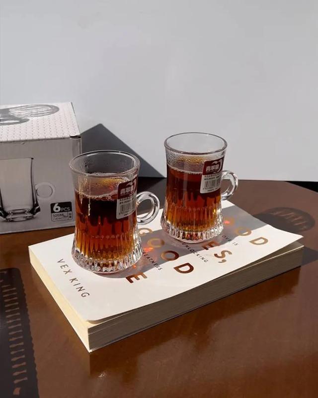 استکان کمر باریک دلی DELI دسته دار