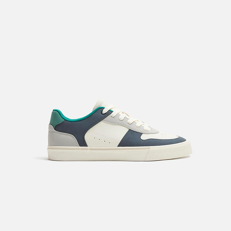  ZARA Sneaker M