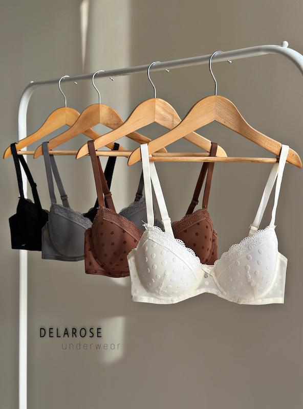 سوتین تک خال خالی