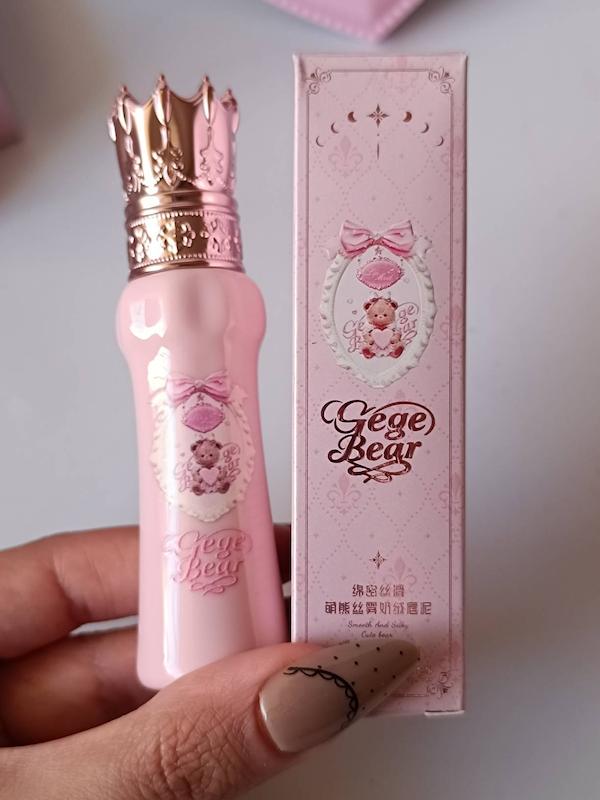 رژ سلطنتی خمیریgege bear دوپ فلاورنوز