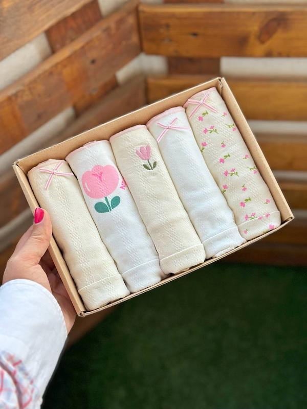 شورت کلاسیک لاله گلدوزی کد 1570