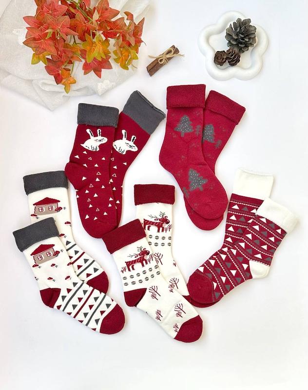 جوراب نیم ساق حوله ای کریسمسی کد 1745