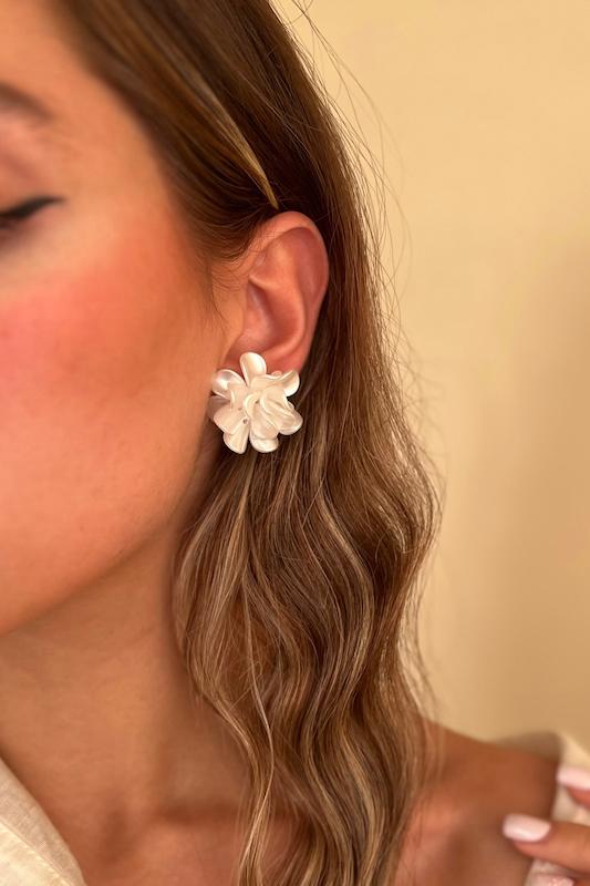 گوشواره طلایی مرواریدی