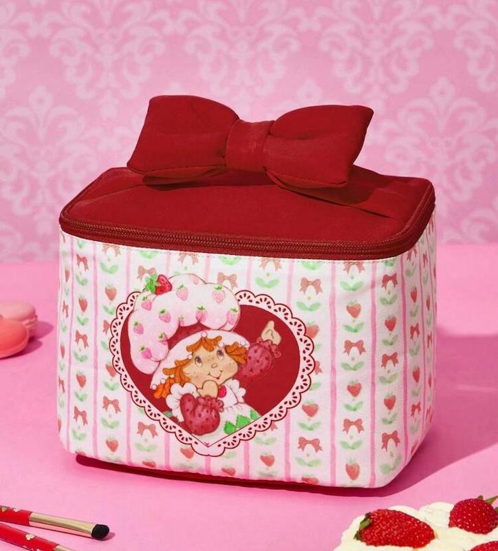 کیف آرایشی اورجینال SHEIN از کالکشن Strawberry Shortcake 🍰🍓