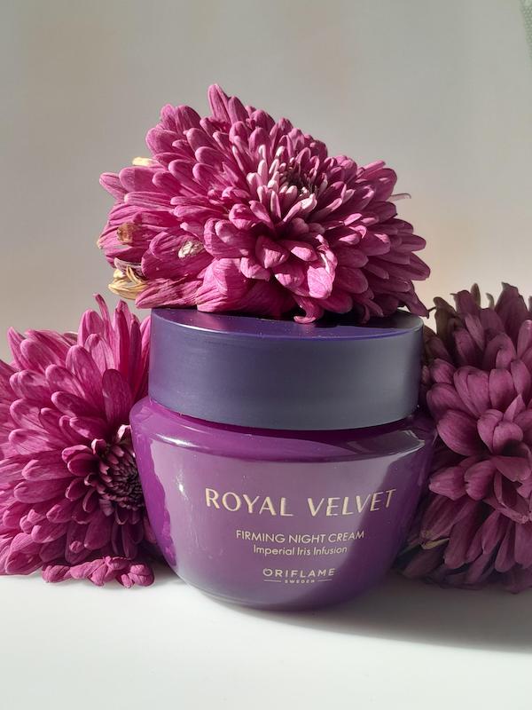 کرم  شب لیفت کننده و ضد پیری رویال ولوت