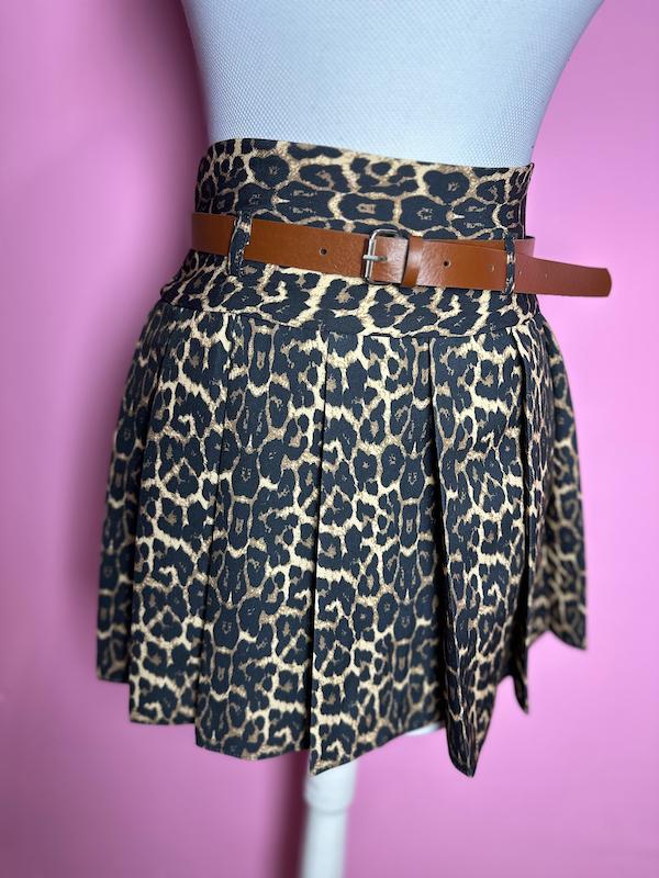 دامن پلنگی آزرا