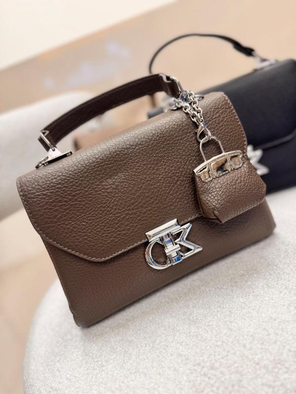 کیف تیارا 5642