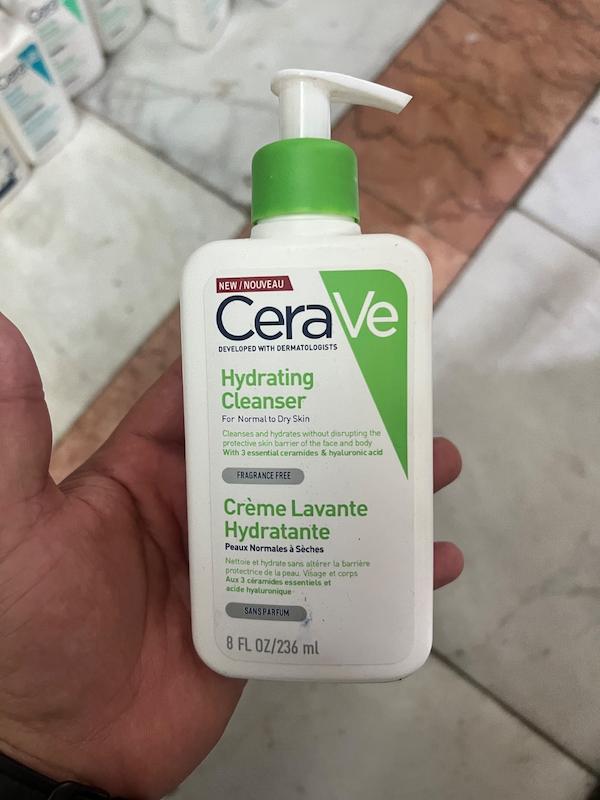 ترکیبات شوینده آبرسان سراوی Hydrating Cleanser