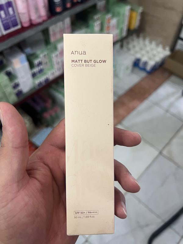 ترکیبات ضدآفتاب رنگی آنوا Matt But Glow Cover Beige
