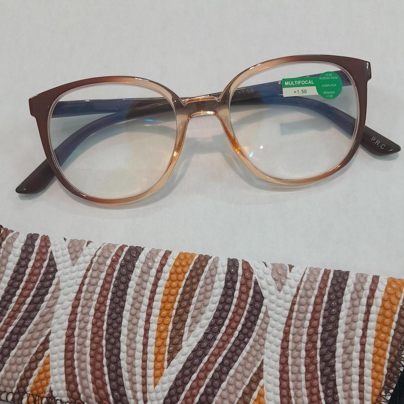 عینک تدریجی آماده از نمره 1/5+ تا 0/5+ مولتی فوکال