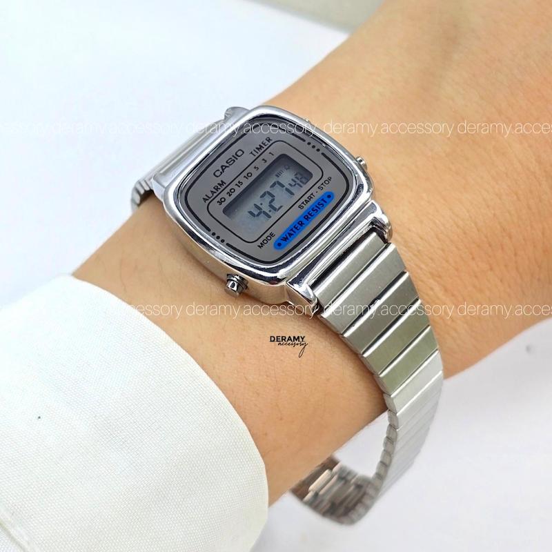 ساعت کاسیو نوستالژی سیلور بند کرکره ای 338 سیلور قاب سیلور اینه ای | ساعت مچی زنانه casio  292--موتور با کیفیت فول امکانات  [ اف ویژه درامی اکسسوری] -