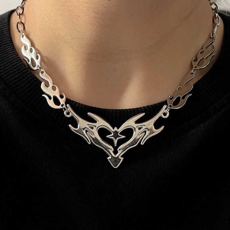 گردنبند Tribal Heart