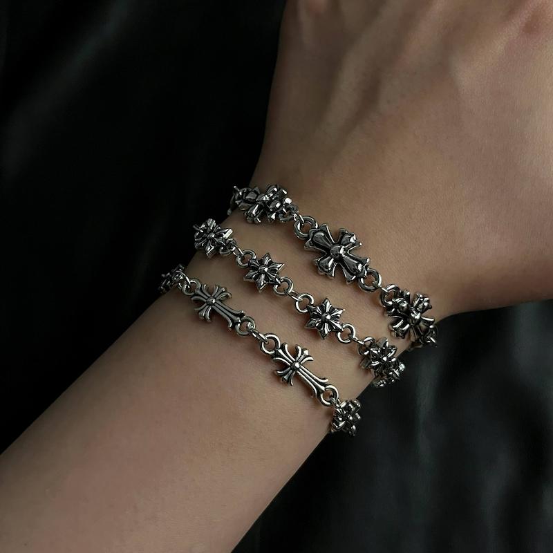 دستبند Chrome hearts 