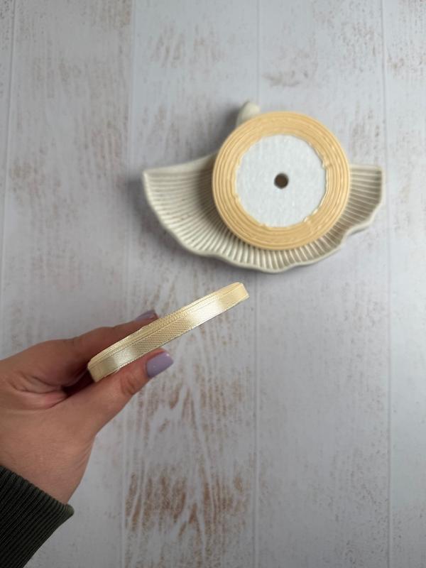 روبان کرمی نیم سانتی ساتن