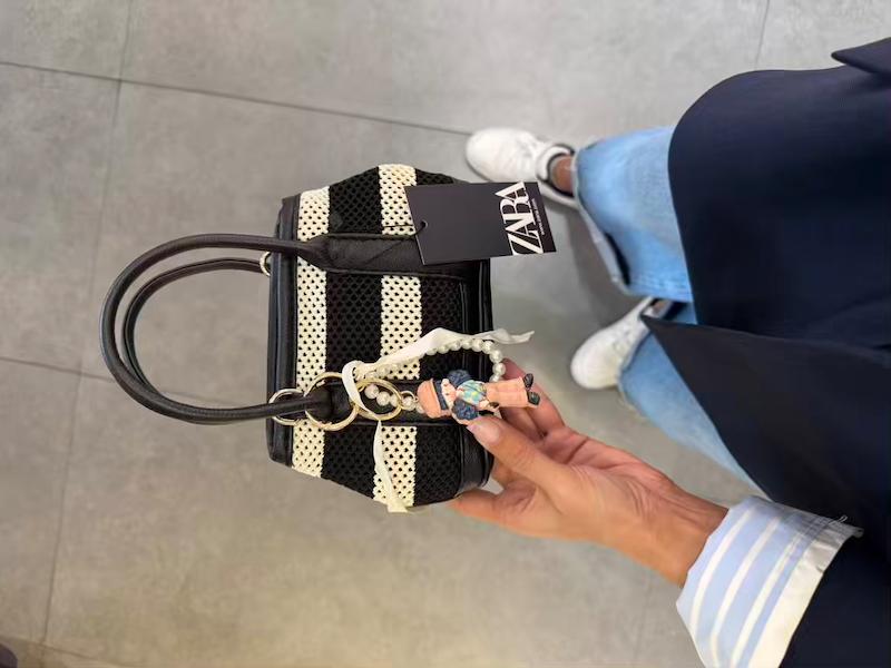 کیف راه راه زارا