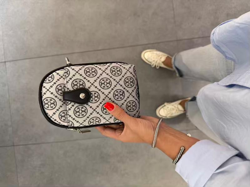 کیف موبایلی تُری