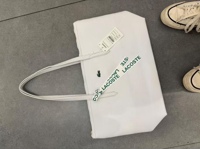 کیف lacoste 🐊