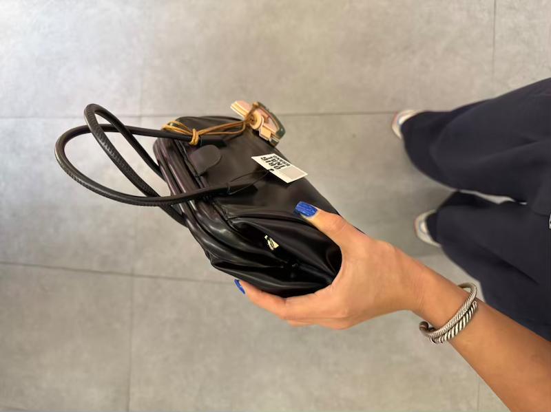 کیف لانچ همراه با چارم