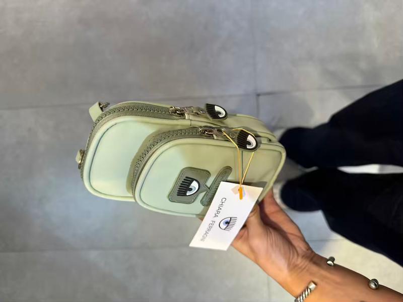 کیف موبایلی کیارا