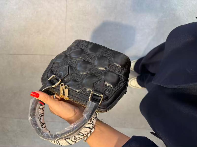 کیف گوچی گلدوزی( با بند واردتی گوچی)
