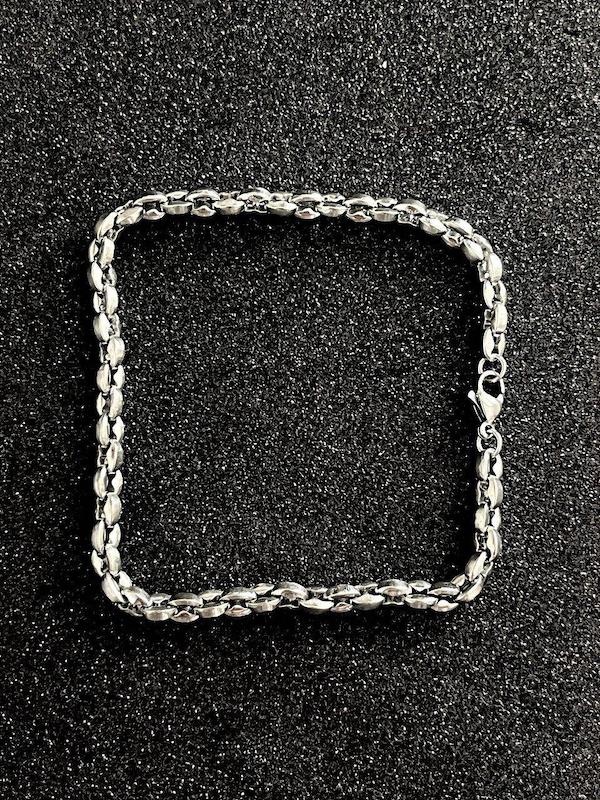 دستبند رومن