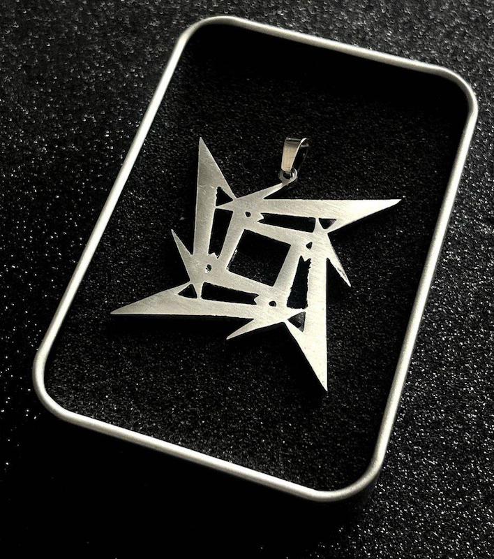 پلاک متالیکا