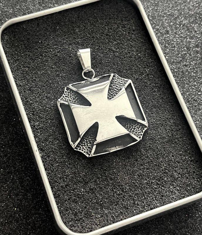 پلاک ironcross sheild