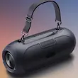 نمای پشت اسپیکر بلوتوثی برند BEECARO مدل GF702 با بند آویز