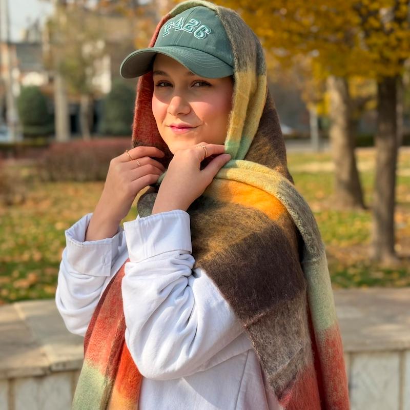 بیگ اسکارف چهارخونه