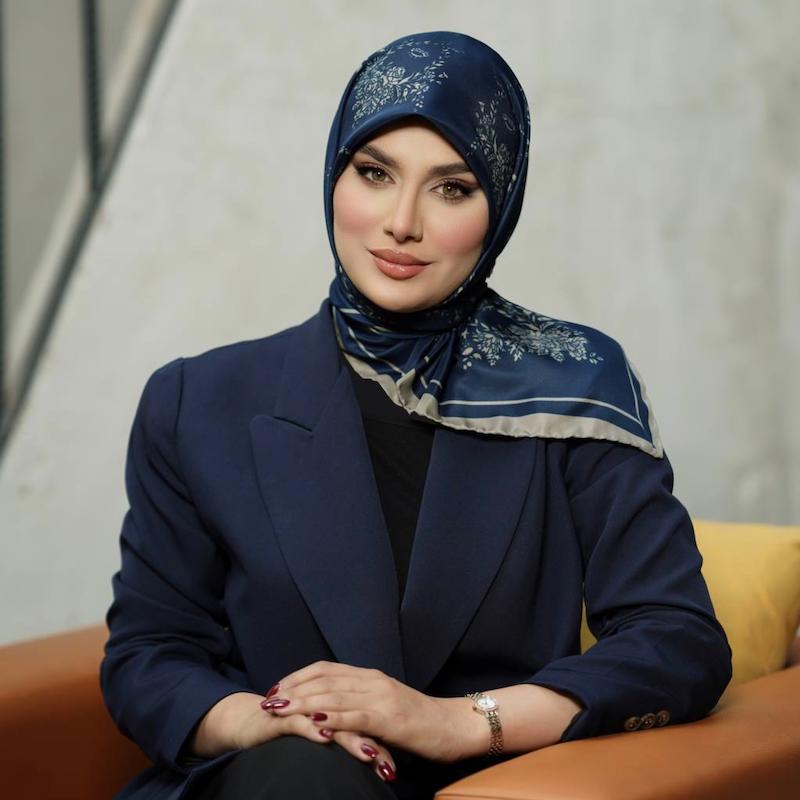 روسری ابریشم قواره ۹۰ طرح میخک