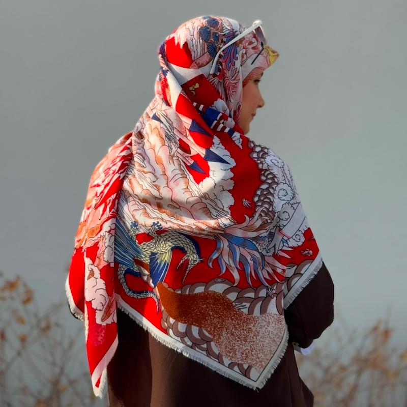 روسری سیا اسکارف طرح قلعه