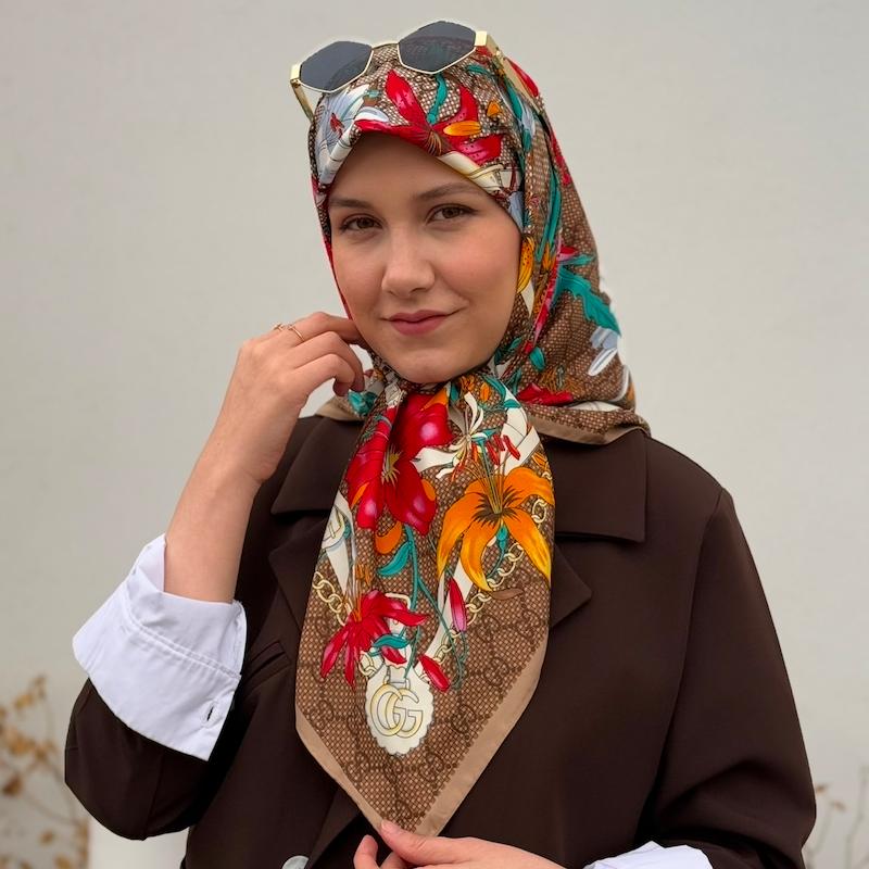روسری قواره ۱۰۰ گوچی گل