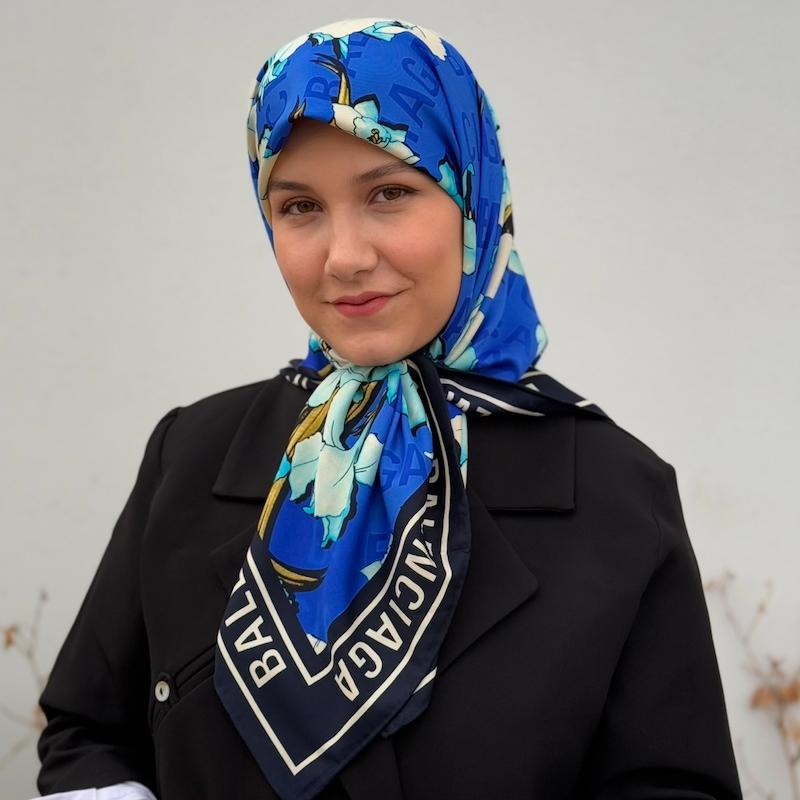 روسری قواره ۱۰۰ بالنسیاگا
