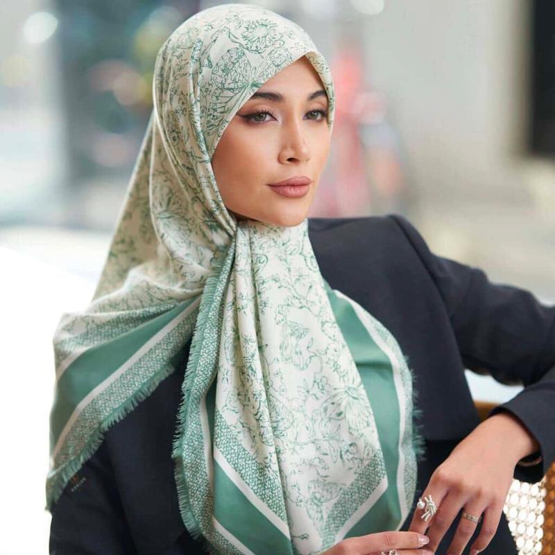 روسری ابریشم ریشه سوزنی پروانه