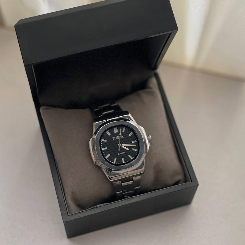 ساعت تک مردانه اقتصادی یوفا 