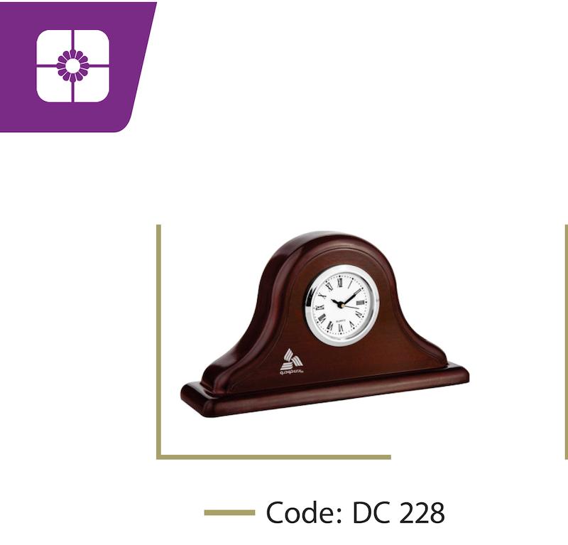 ساعت رومیزی چوبی