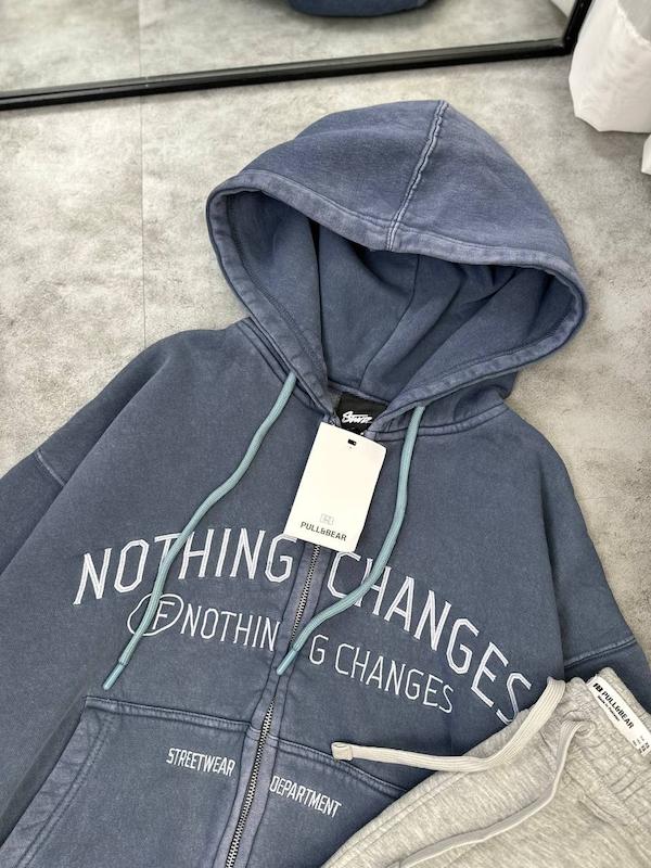 سویشرت nothing changes