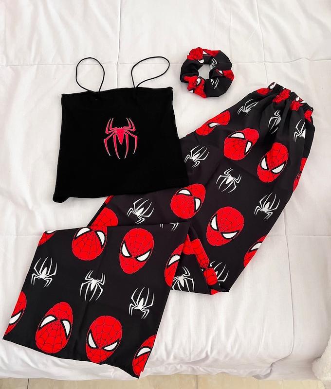 ست تاپ و شلوار و اسکرانچی spider man کد 414